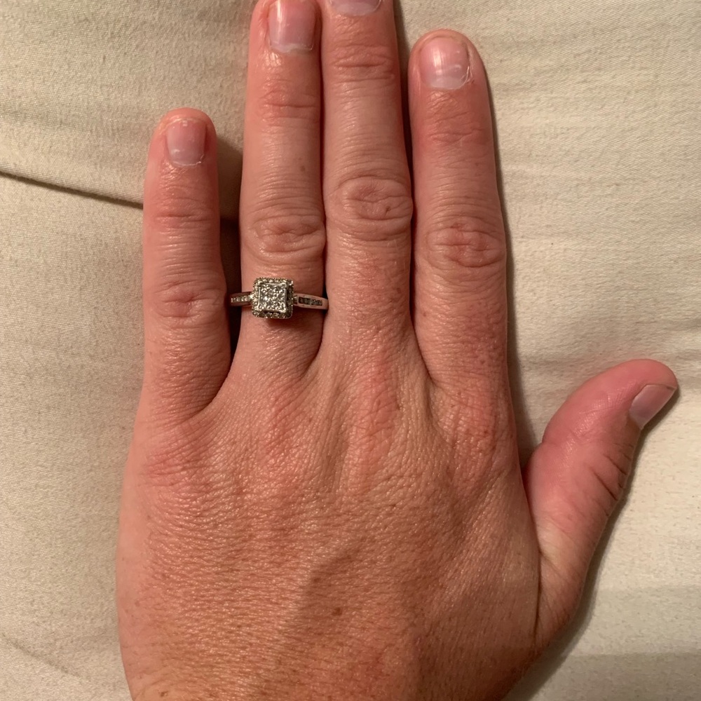 Wedding Ring Set - Picture 4 of 4